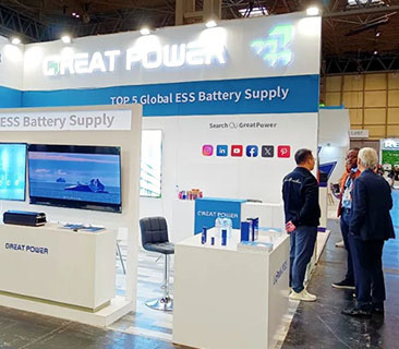 搶灘歐洲！鵬輝能源300Ah+電芯點(diǎn)亮Solar Storage Live 2023