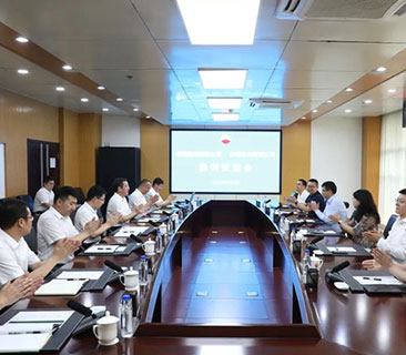 鵬輝能源董事長(zhǎng)夏信德一行與中石油濟(jì)柴座談交流，將在新能源領(lǐng)域全面戰(zhàn)略合作