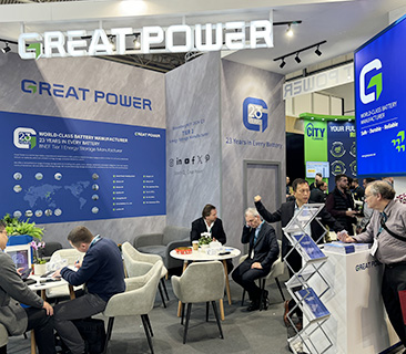 Great Power in UK！鵬輝能源2024儲能新品受歐洲客戶熱捧